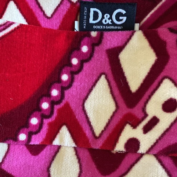 D&G 💯 Cotton Velvet Beautiful Print Skirt Never Used Made in Italy 🇮🇹 - Picture 16 of 16